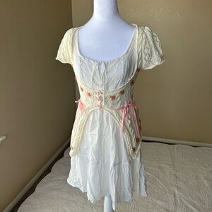 SOLD ON DEPOP))) NWT URBAN OUTFITTERS Boho Chic Cream cardigan with Pink Accents